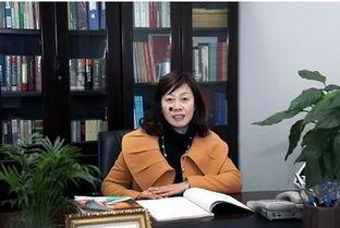 娱乐吃瓜酱大学老师主编,揭秘大学老师主编的幕后故事  第1张